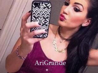 AriGrande