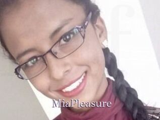 Mia_Pleasure