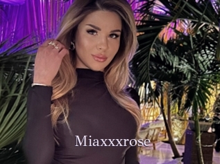 Miaxxxrose