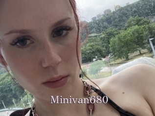 Minivan680