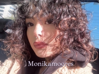 Monikamoores