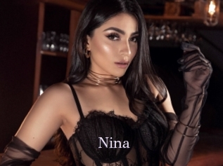 nina Rencontre Une Femme