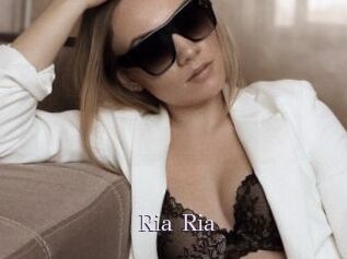 Ria_Ria