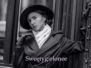 Sweetygirlonee
