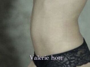 Valerie_hott